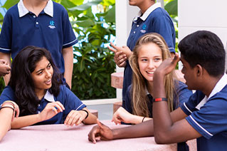 High school students are OWIS Osaka