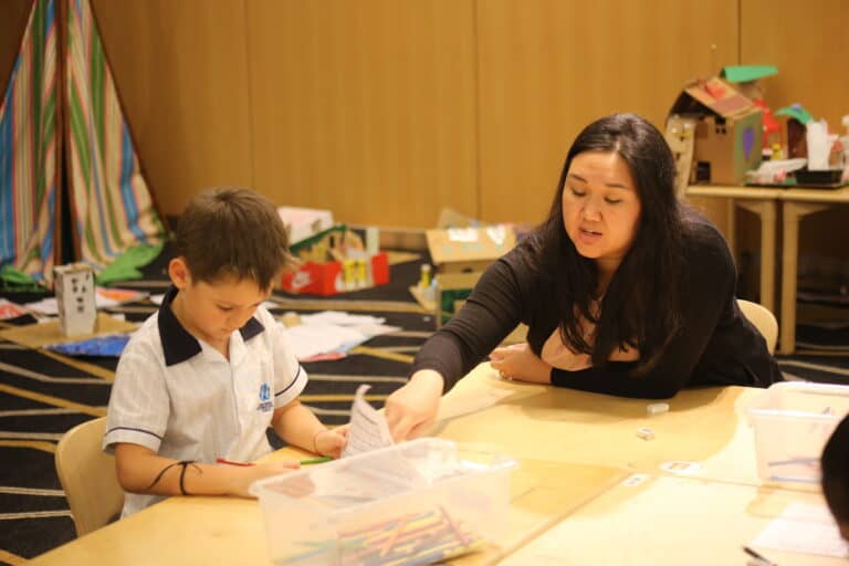 Personalised attention We firmly believe that children flourish in a close-knit learning environment. Thus, we maintain optimal class sizes with grade-appropriate student-teacher ratios. This ensures that your child benefits from personalised attention and differentiated instruction that is both vital and deserved.